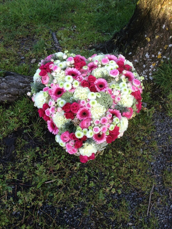 Les Jolies Choses Fleuriste Nantes Coeur Mutli Fleurs Camaieu Fuchsia